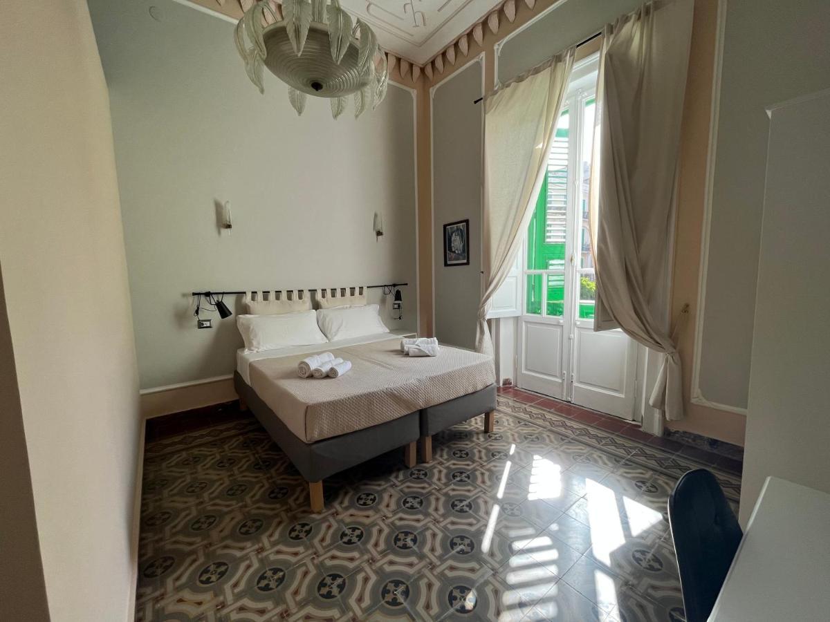Epoque Bed And Breakfast 메시나 외부 사진